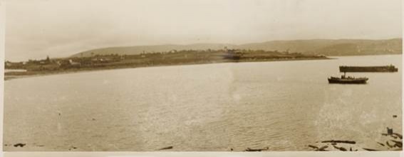 Figura 4. Fotografía de la costa de Ferrol: Base de Hidros. ARG. A. Francisco Iglesias Brage. Sig. 48537-5